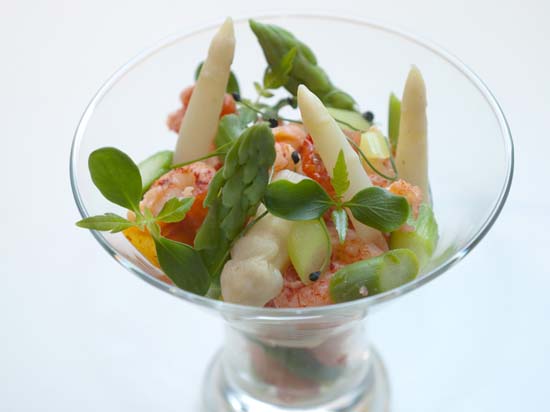 Cocktail van asperges en rivierkreeftstaartjes