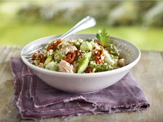 Bulgursalade met tonijn en asperges